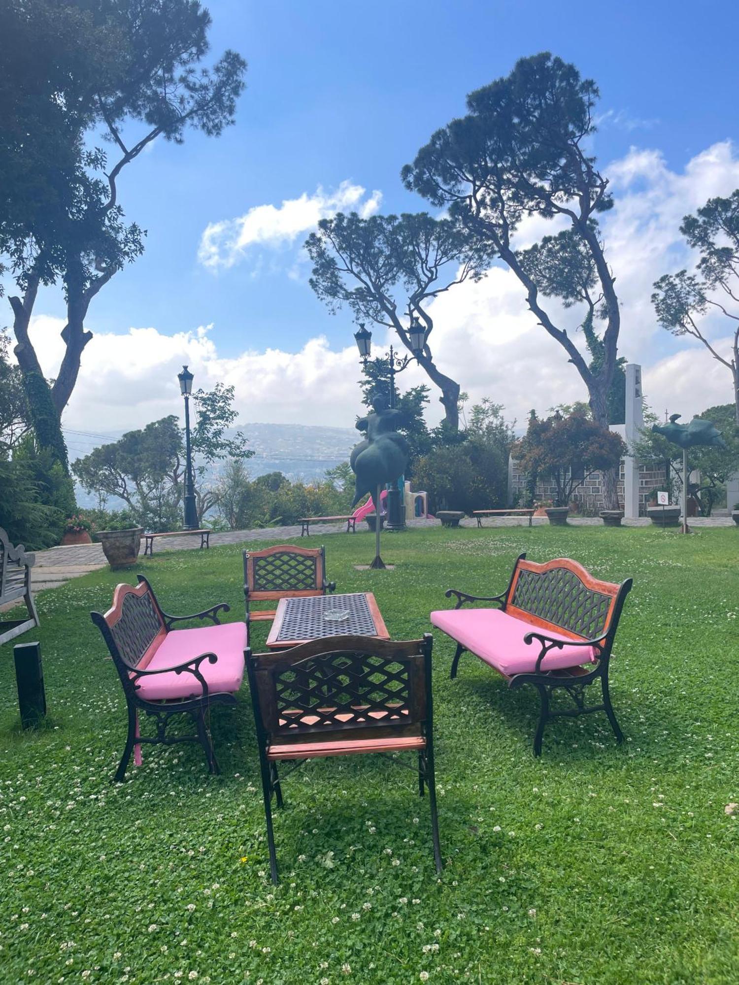 Hotel Al Bustan Beit Mery Luaran gambar
