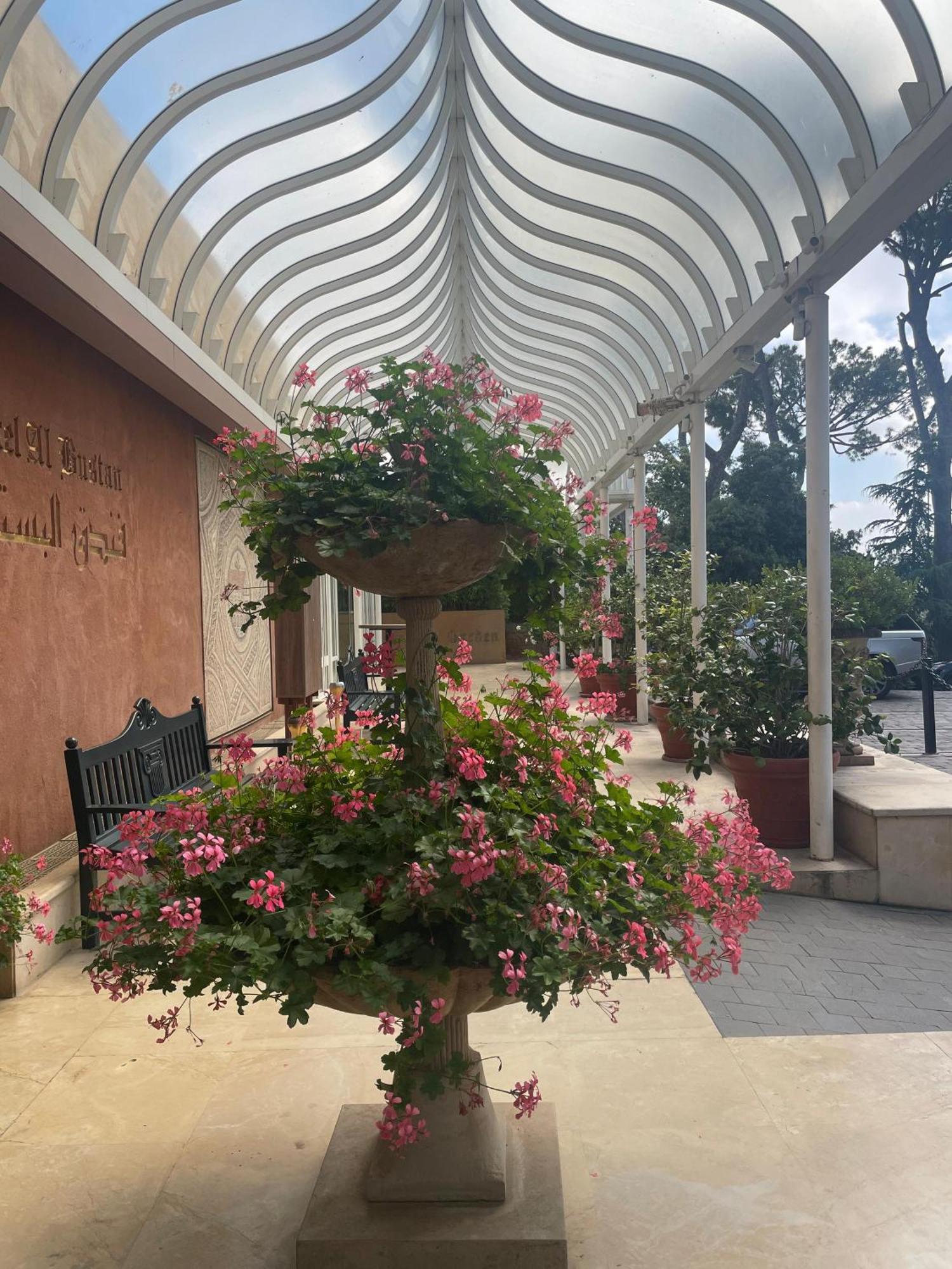 Hotel Al Bustan Beit Mery Luaran gambar
