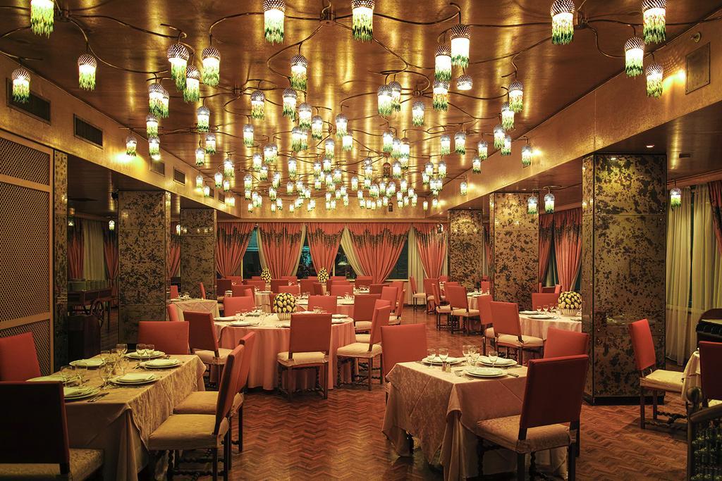 Hotel Al Bustan Beit Mery Luaran gambar