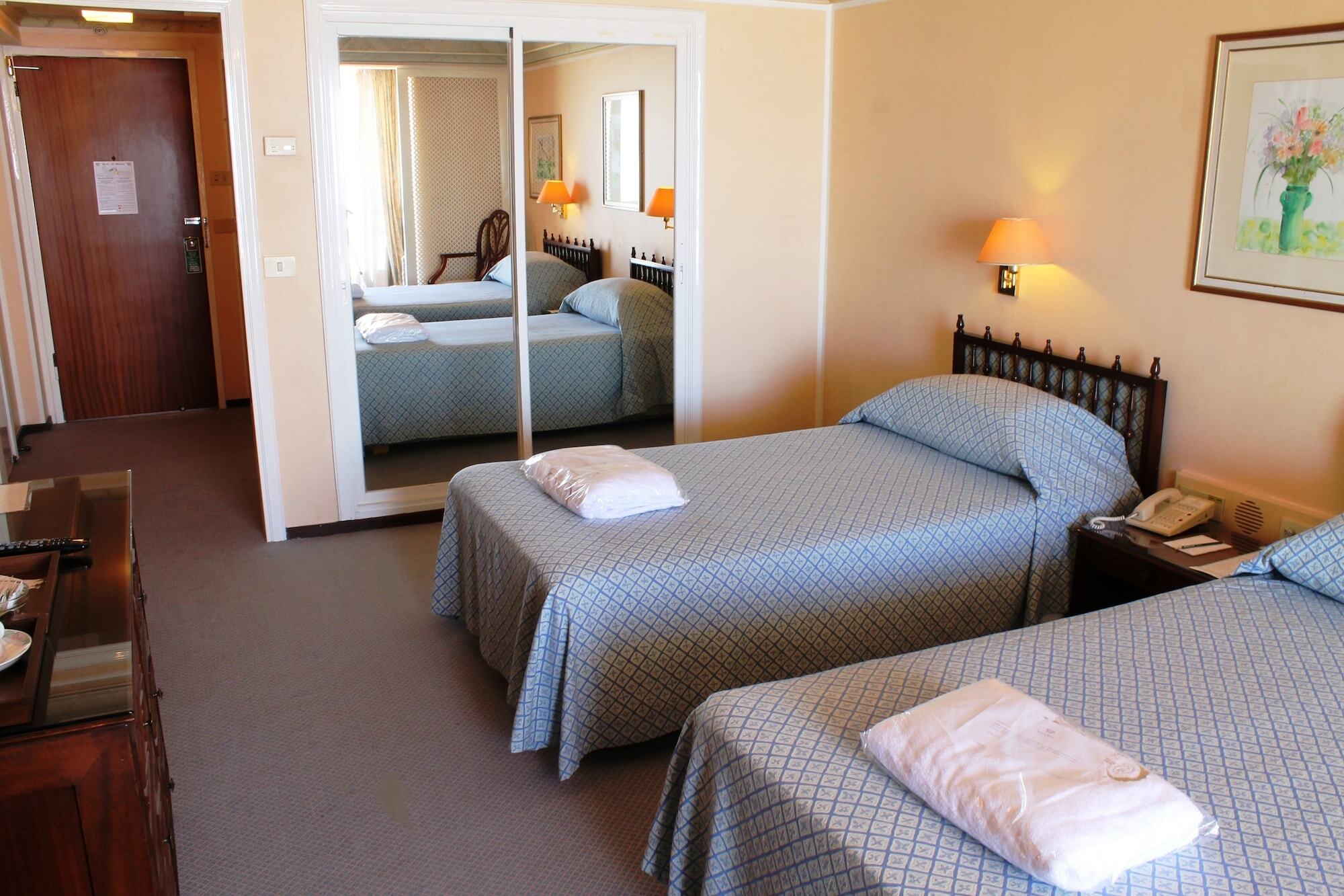 Hotel Al Bustan Beit Mery Luaran gambar