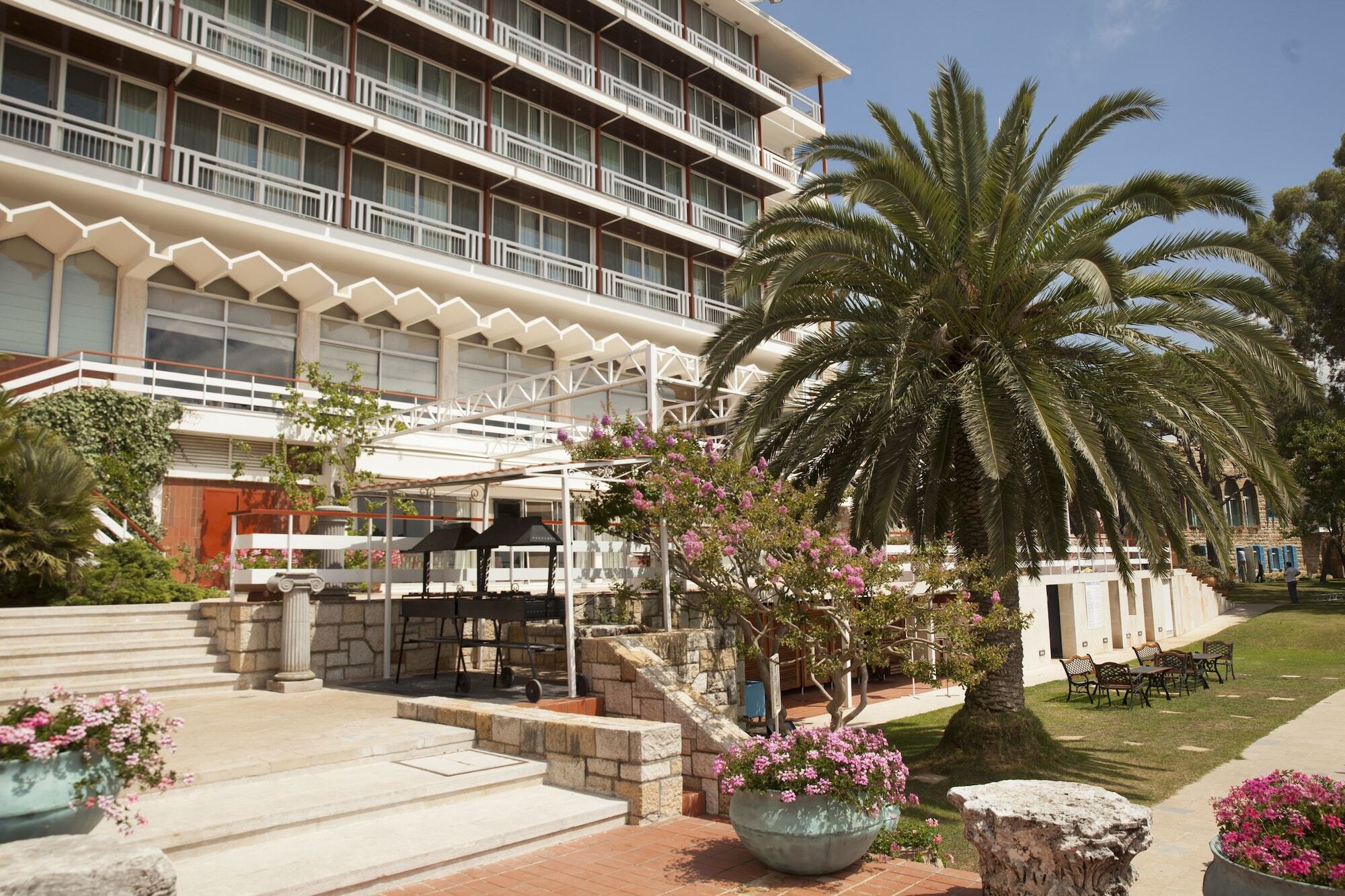 Hotel Al Bustan Beit Mery Luaran gambar